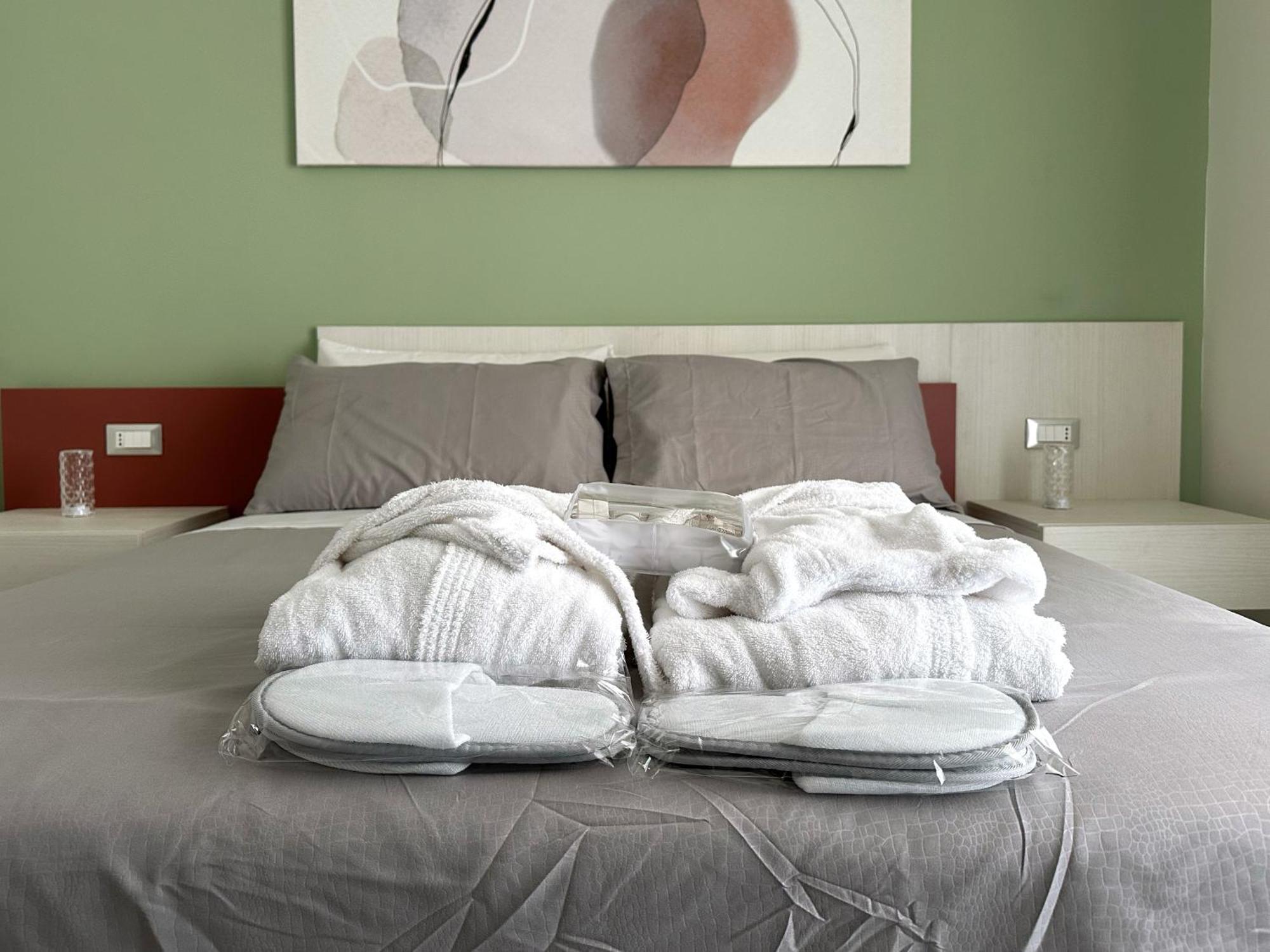 Al Civico3 Home & Suites サレルノ エクステリア 写真